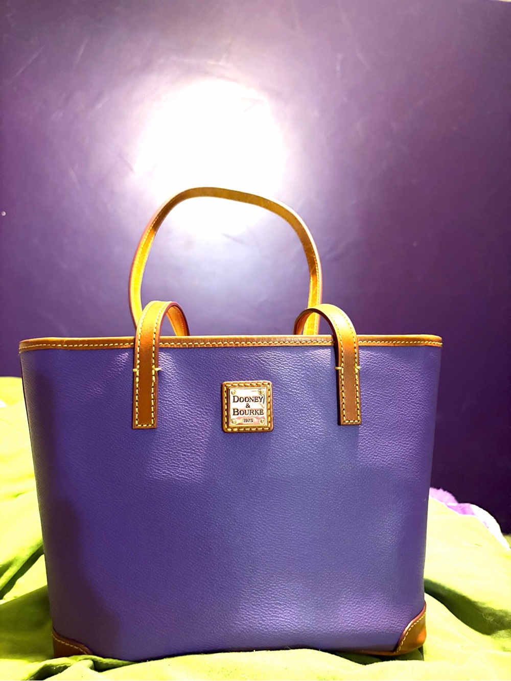 Dooney & Bourke Kirby small Charleston shopper tote